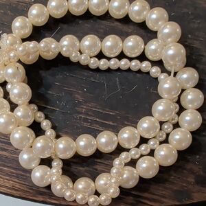 Source Unknown Ivory Pearl Multi-Strand Necklace